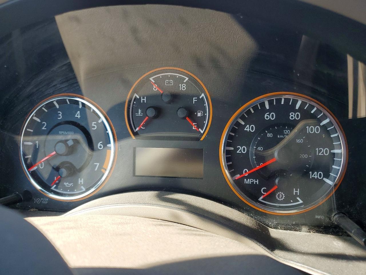 2015 Nissan Armada - zdjęcie 9