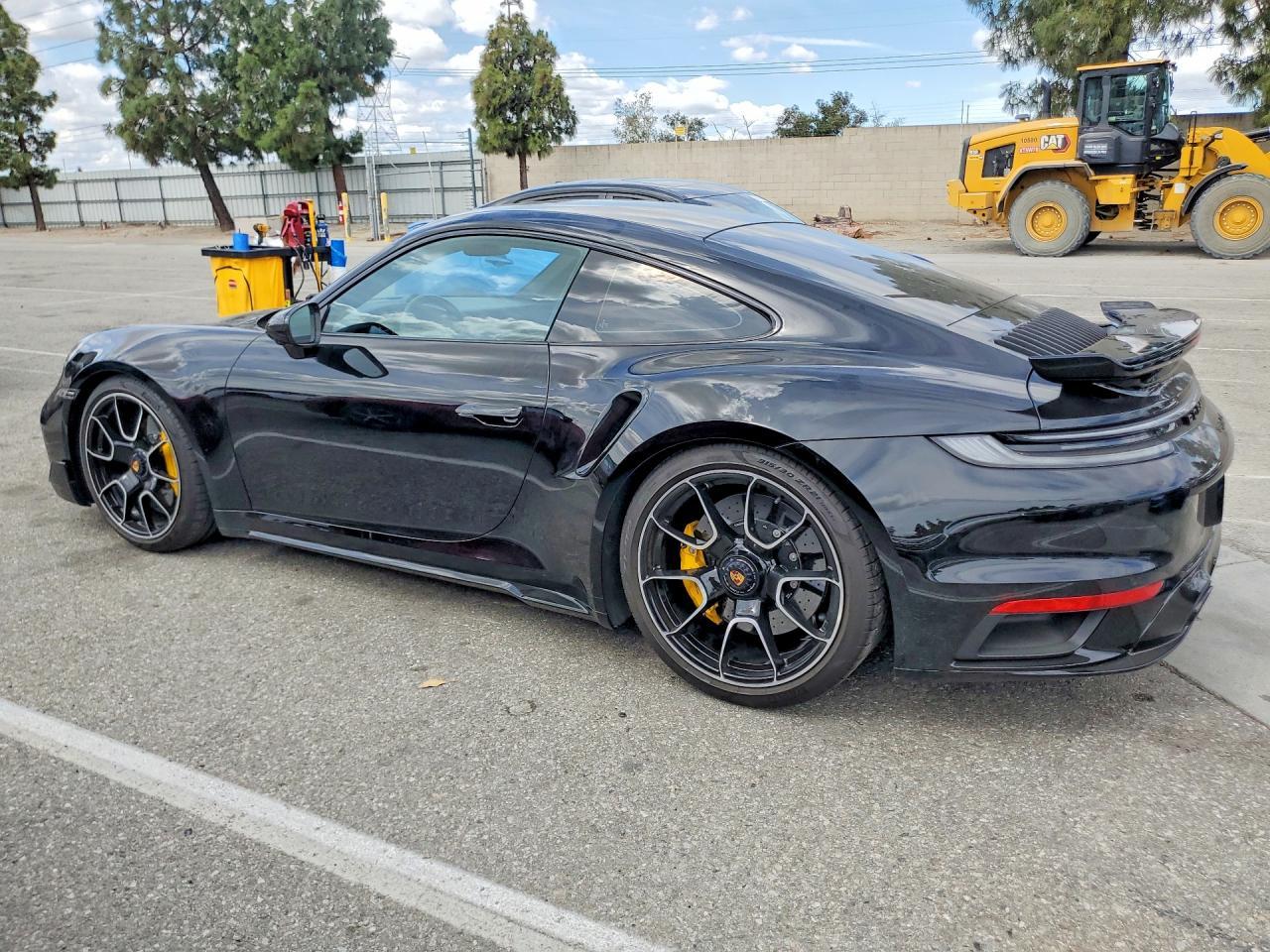 2023 Porsche 911 Turbo - zdjęcie 2