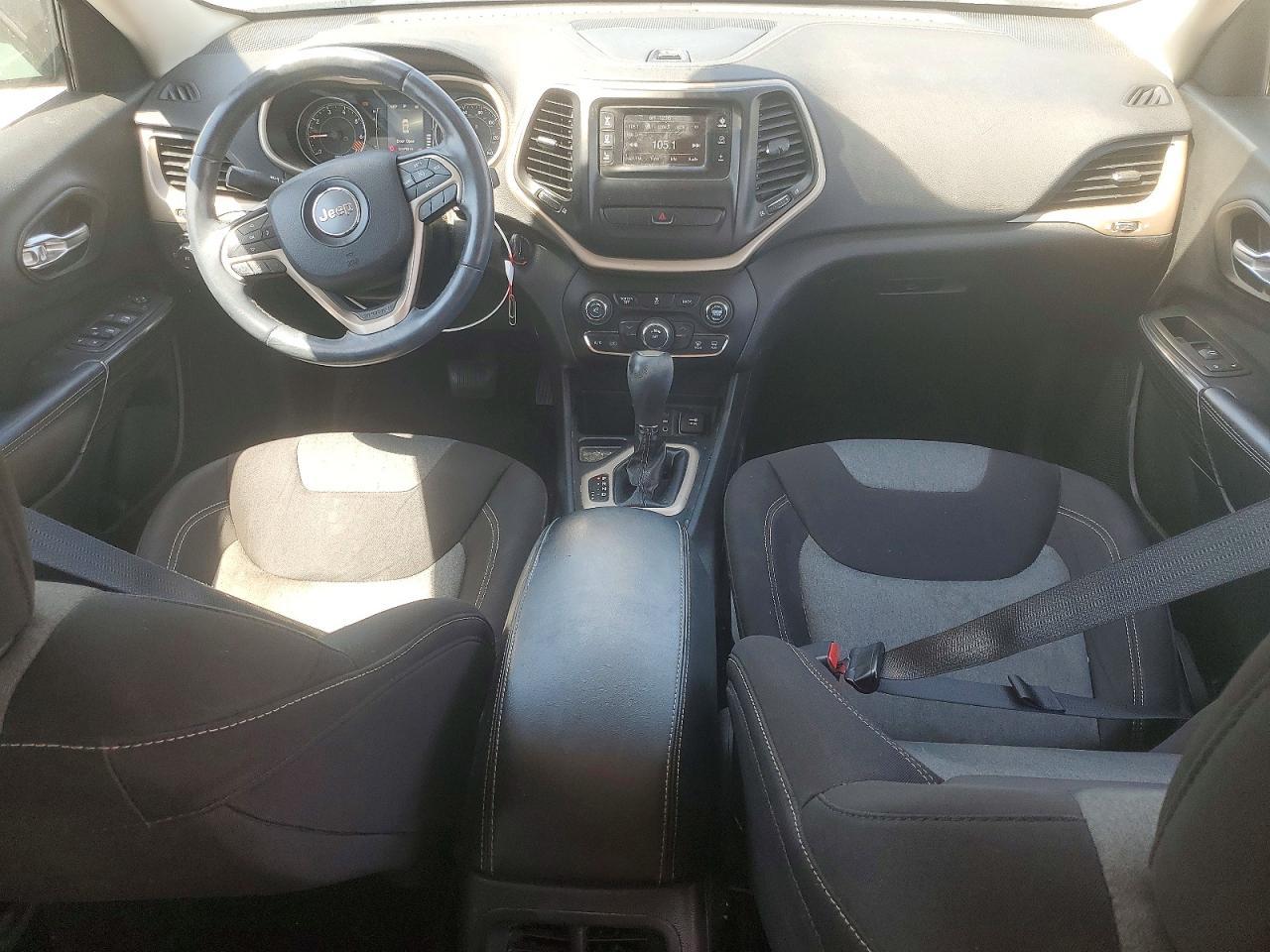 2014 Jeep Cherokee Latitude - zdjęcie 8