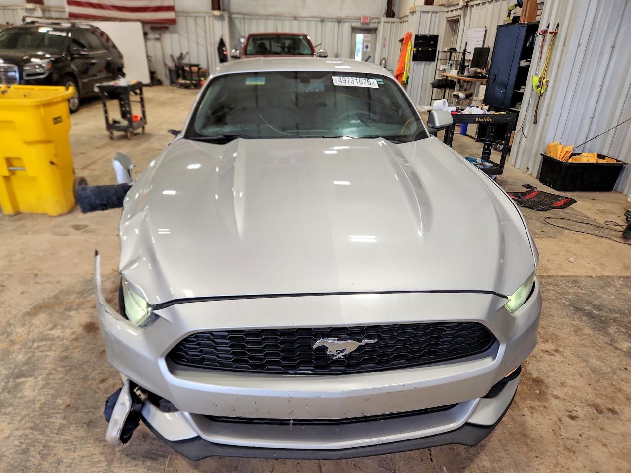 2016 Ford Mustang - zdjęcie 5