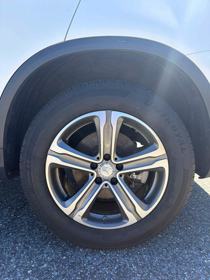 2017 Mercedes-Benz Glc 300 4Matic - zdjęcie 14