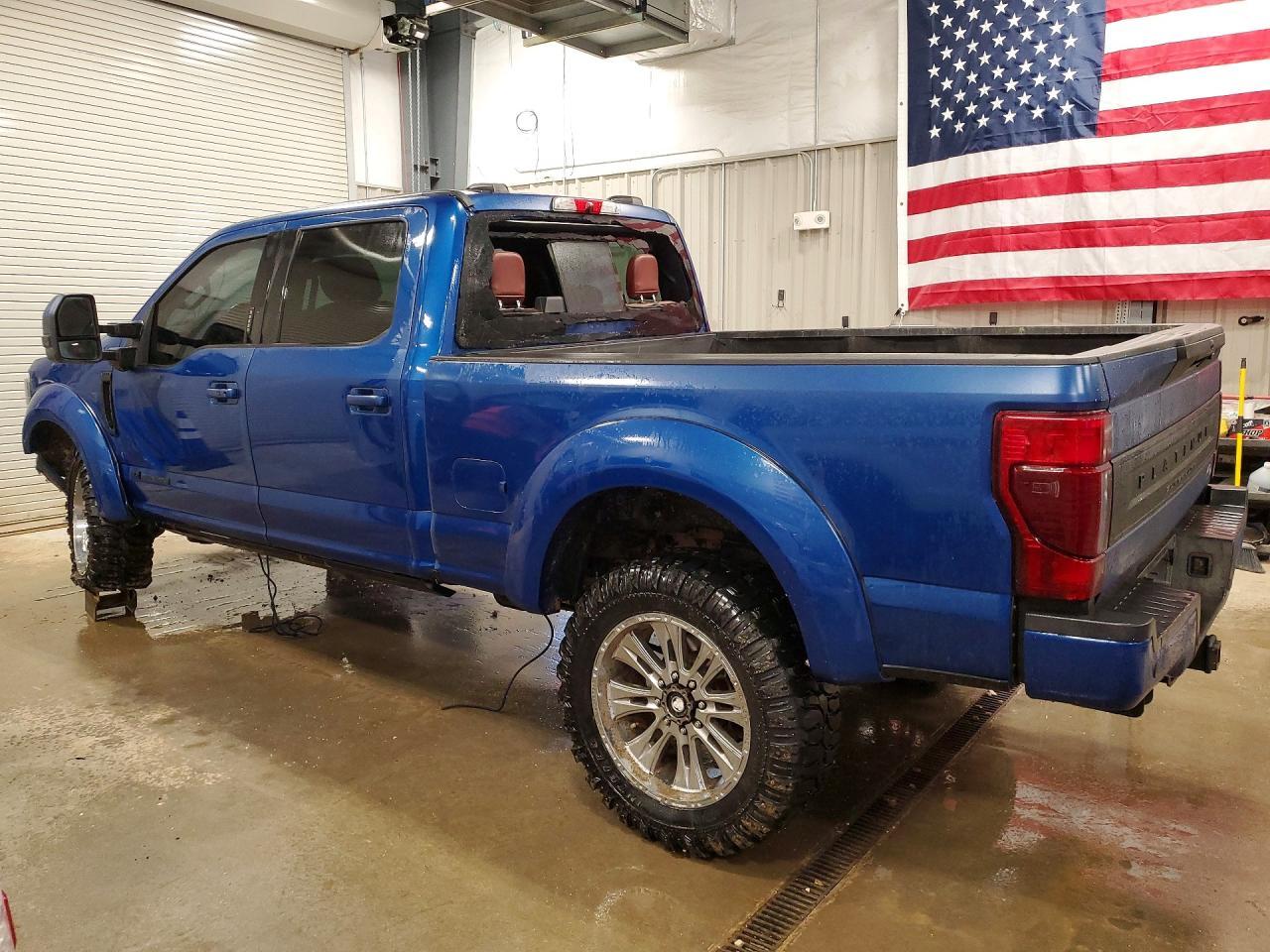 2022 Ford F350 Super Duty - zdjęcie 2