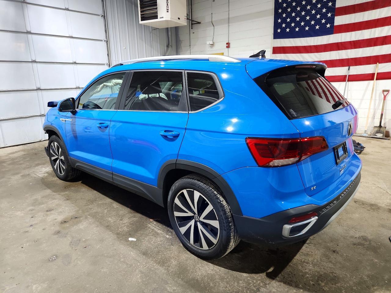 2022 Volkswagen Taos Se Iq Drive - zdjęcie 2