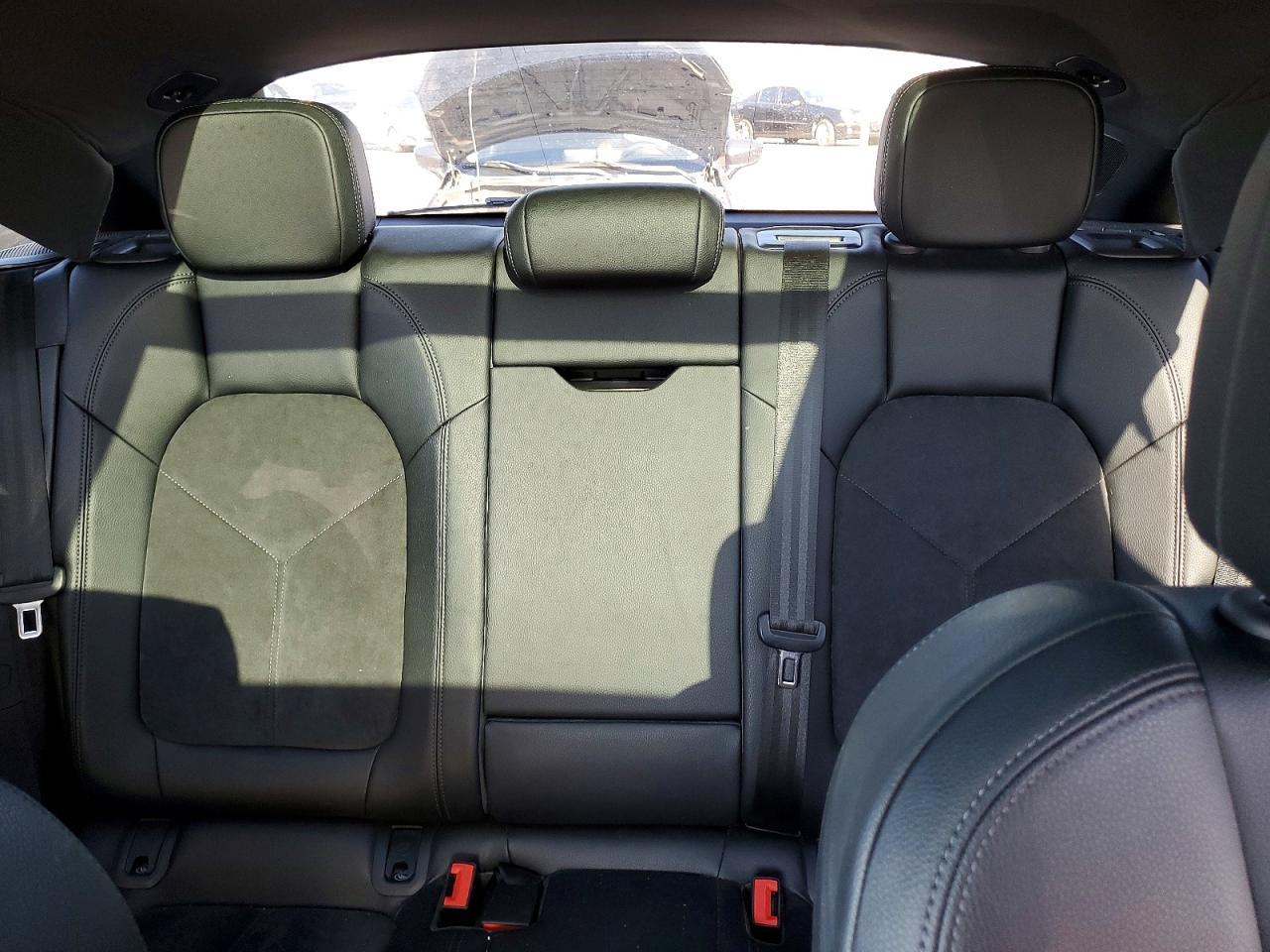 2021 Porsche Macan - zdjęcie 10