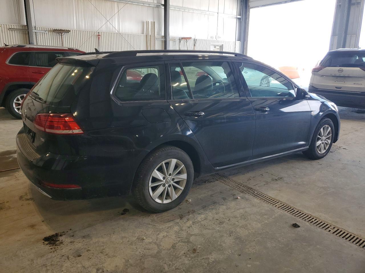 2018 Volkswagen Golf Sportwagen S - zdjęcie 3