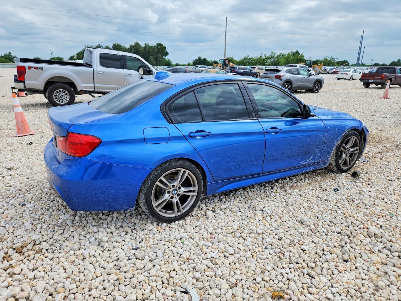 2014 BMW 328 I - zdjęcie 3