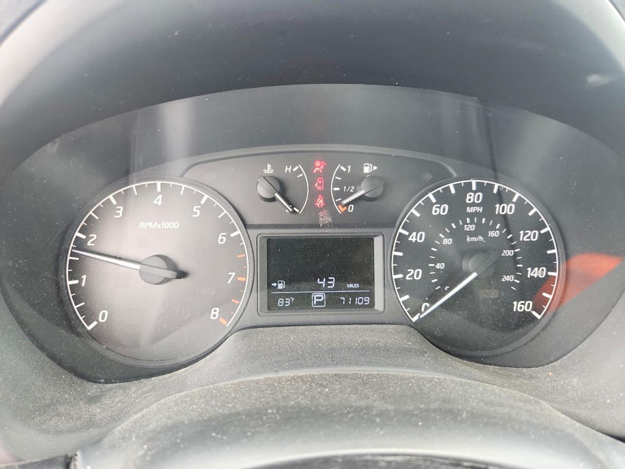 2015 Nissan Sentra S - zdjęcie 9