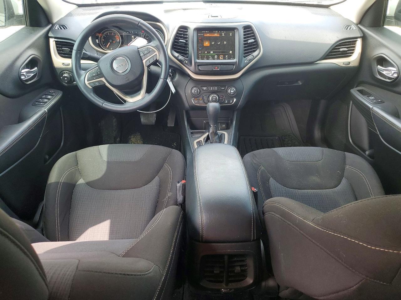 2016 Jeep Cherokee Latitude - zdjęcie 8