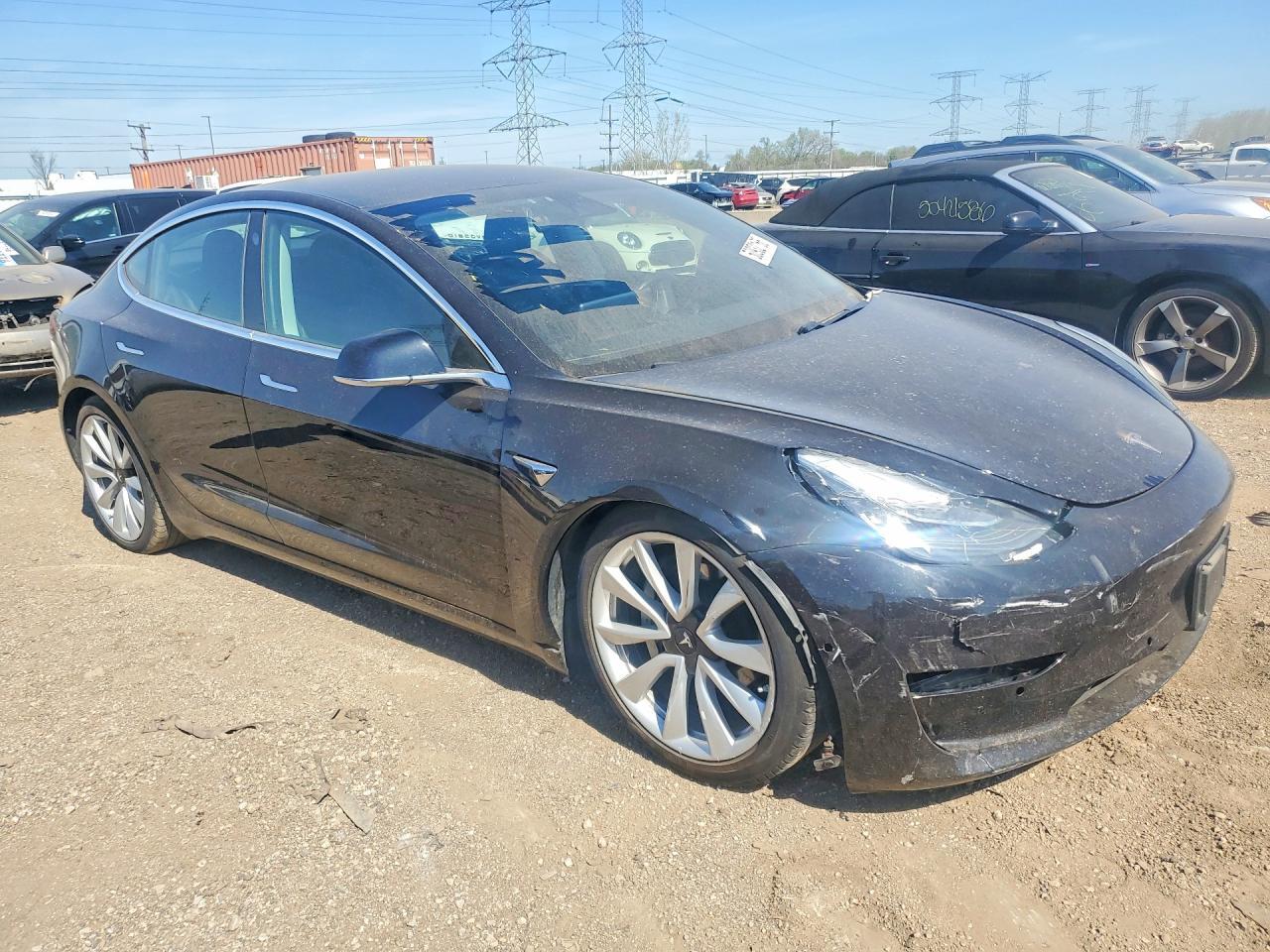 2018 Tesla Model 3 - zdjęcie 4
