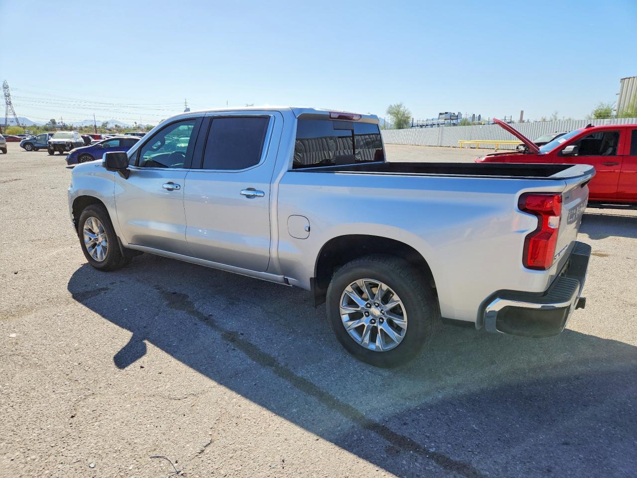 2022 Chevrolet Silverado Ltd C1500 Ltz - zdjęcie 2