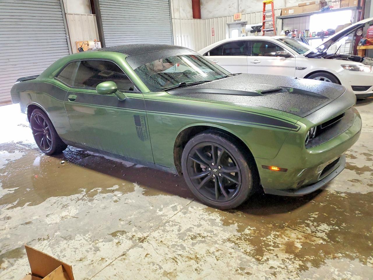 Dodge Challenger - zdjęcie 4
