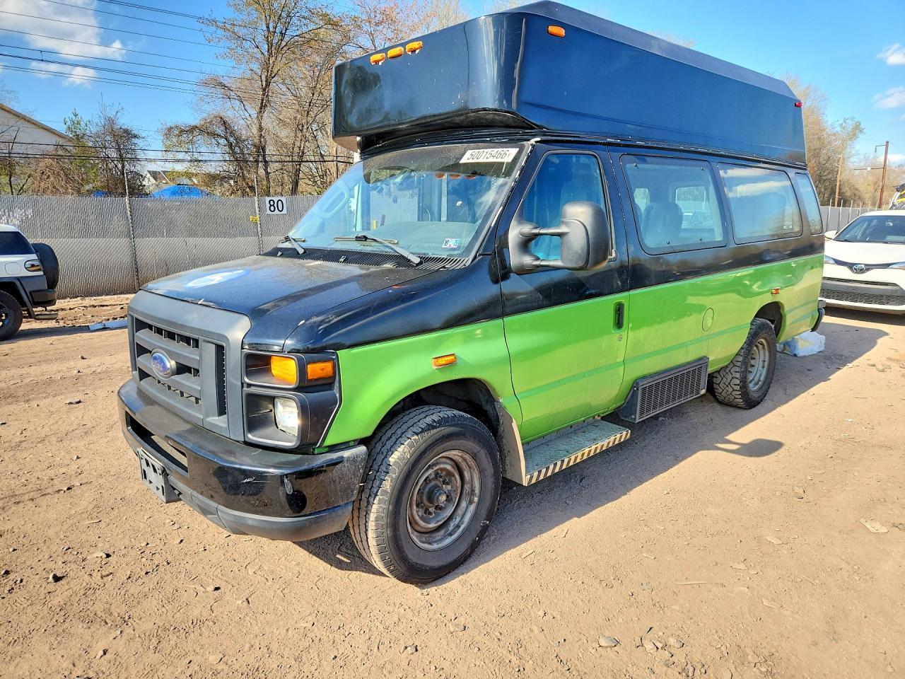 2013 Ford Econo E350 - zdjęcie główne