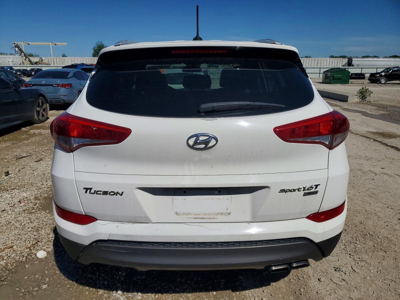 2016 Hyundai Tucson Sport - zdjęcie 3