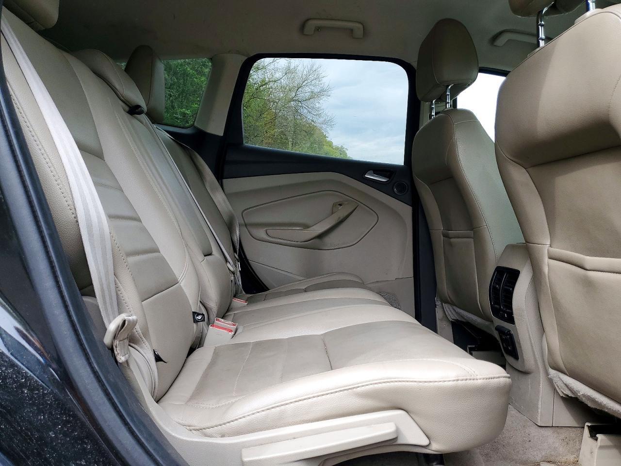 2014 Ford Escape Titanium - zdjęcie 11