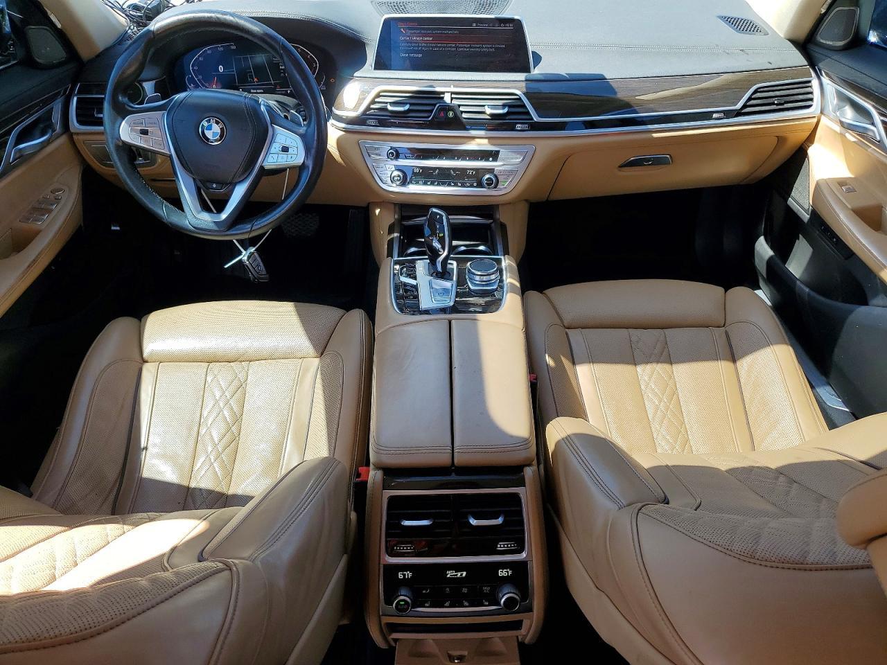 2022 BMW 740 I - zdjęcie 8