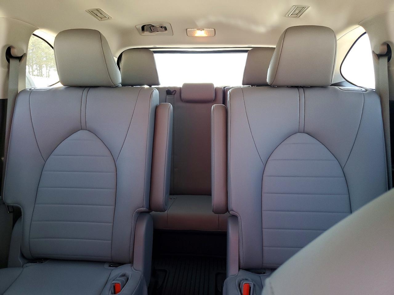 2025 Toyota Highlander Hybrid Xle - zdjęcie 10