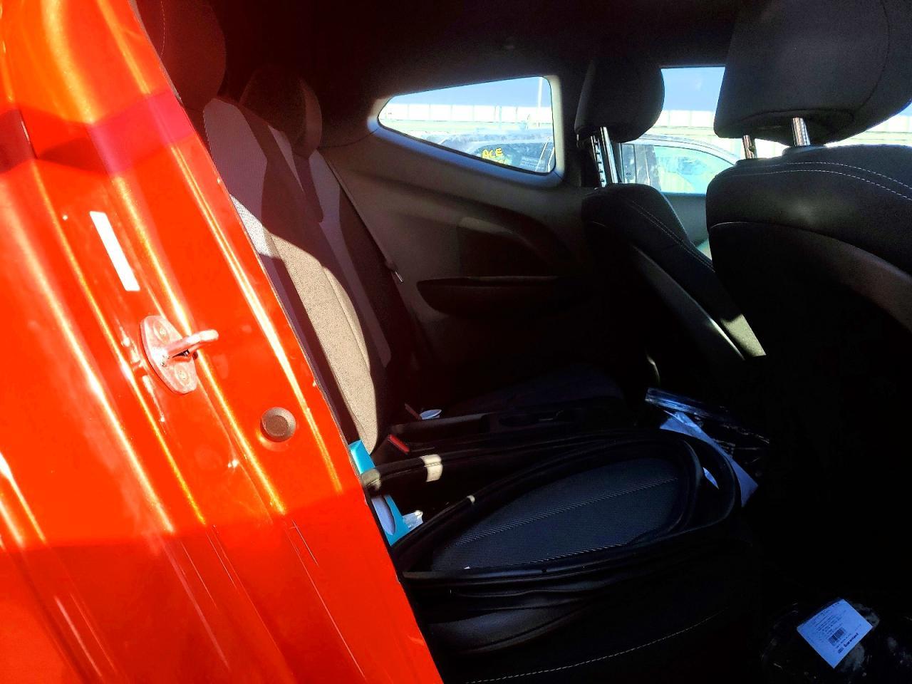 2019 Hyundai Veloster 2.0L - zdjęcie 10