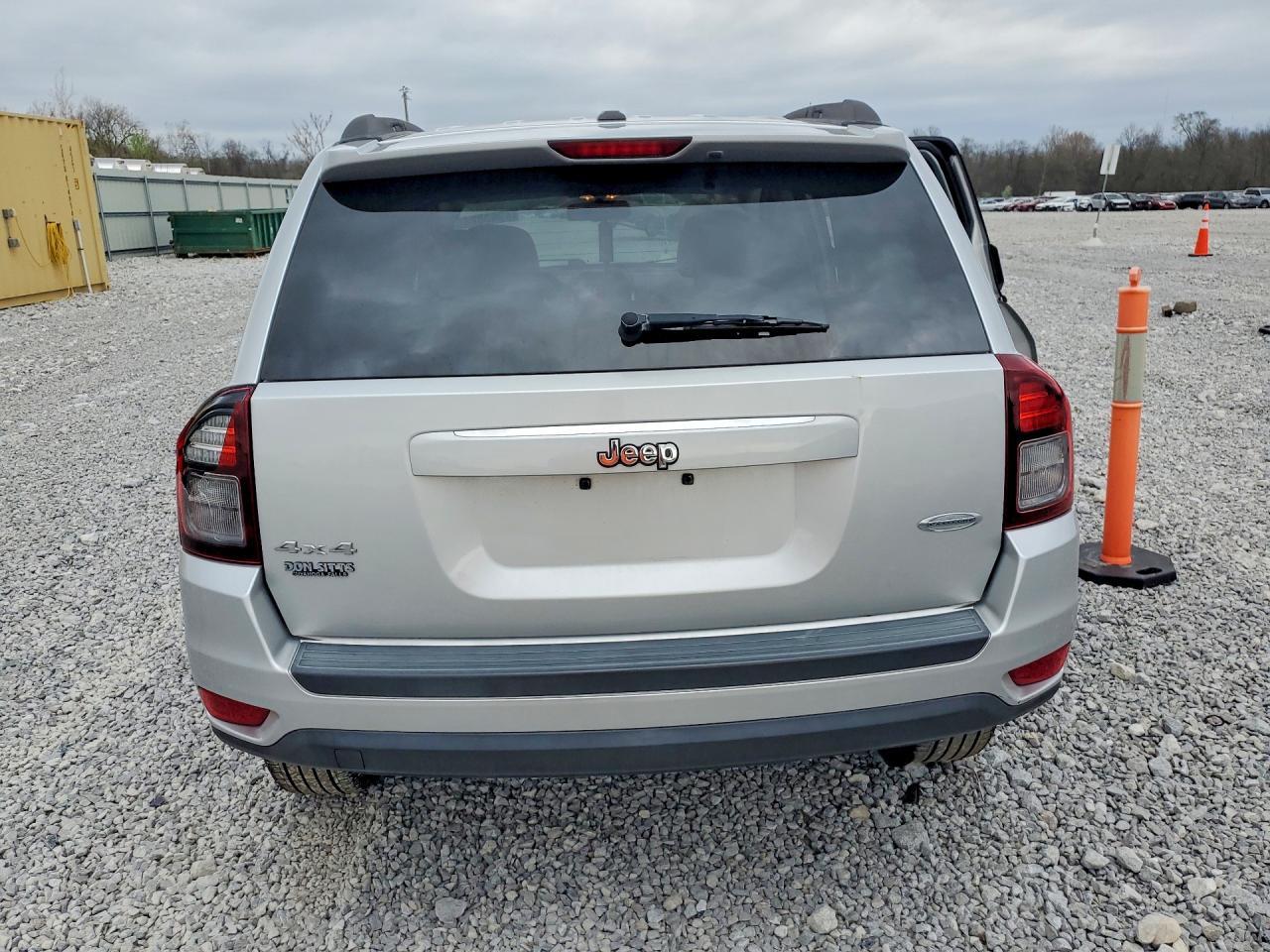 2014 Jeep Compass Latitude - zdjęcie 6