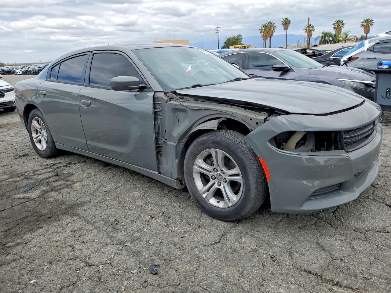 2018 Dodge Charger Sxt - zdjęcie 4