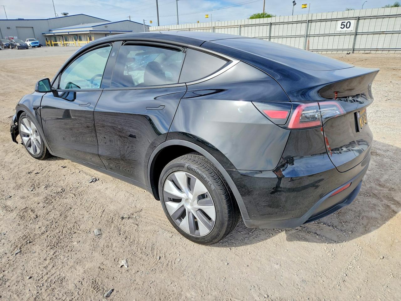 2023 Tesla Model Y - zdjęcie 2