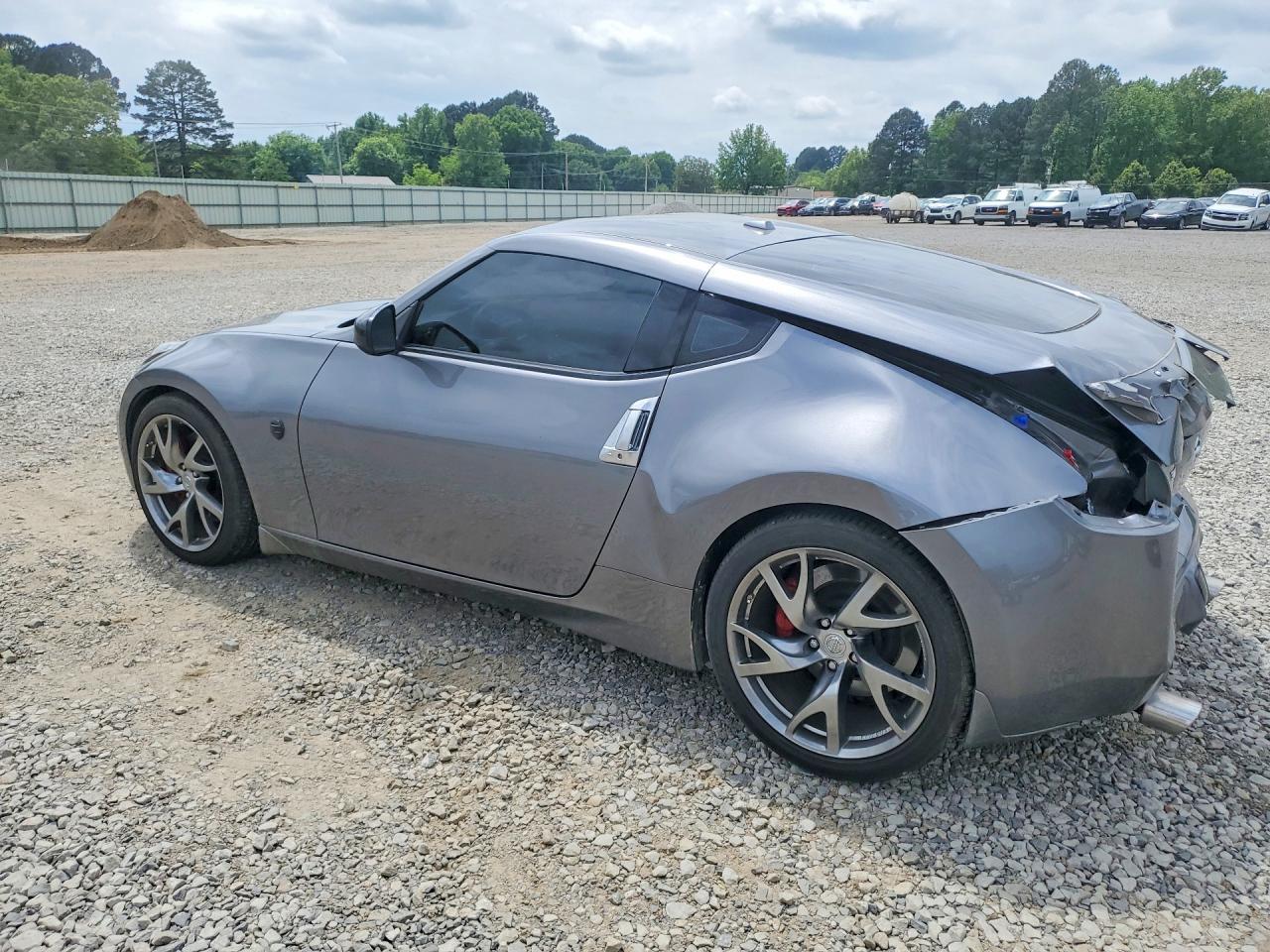 2017 Nissan 370Z Sport Tech - zdjęcie 2