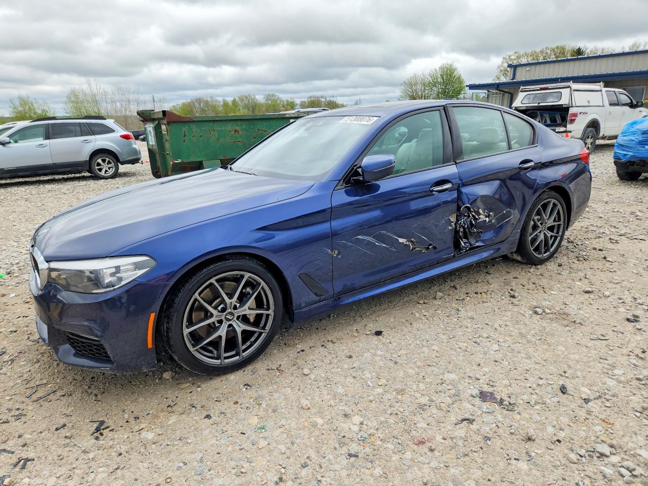 2018 BMW 530 Xi - zdjęcie główne