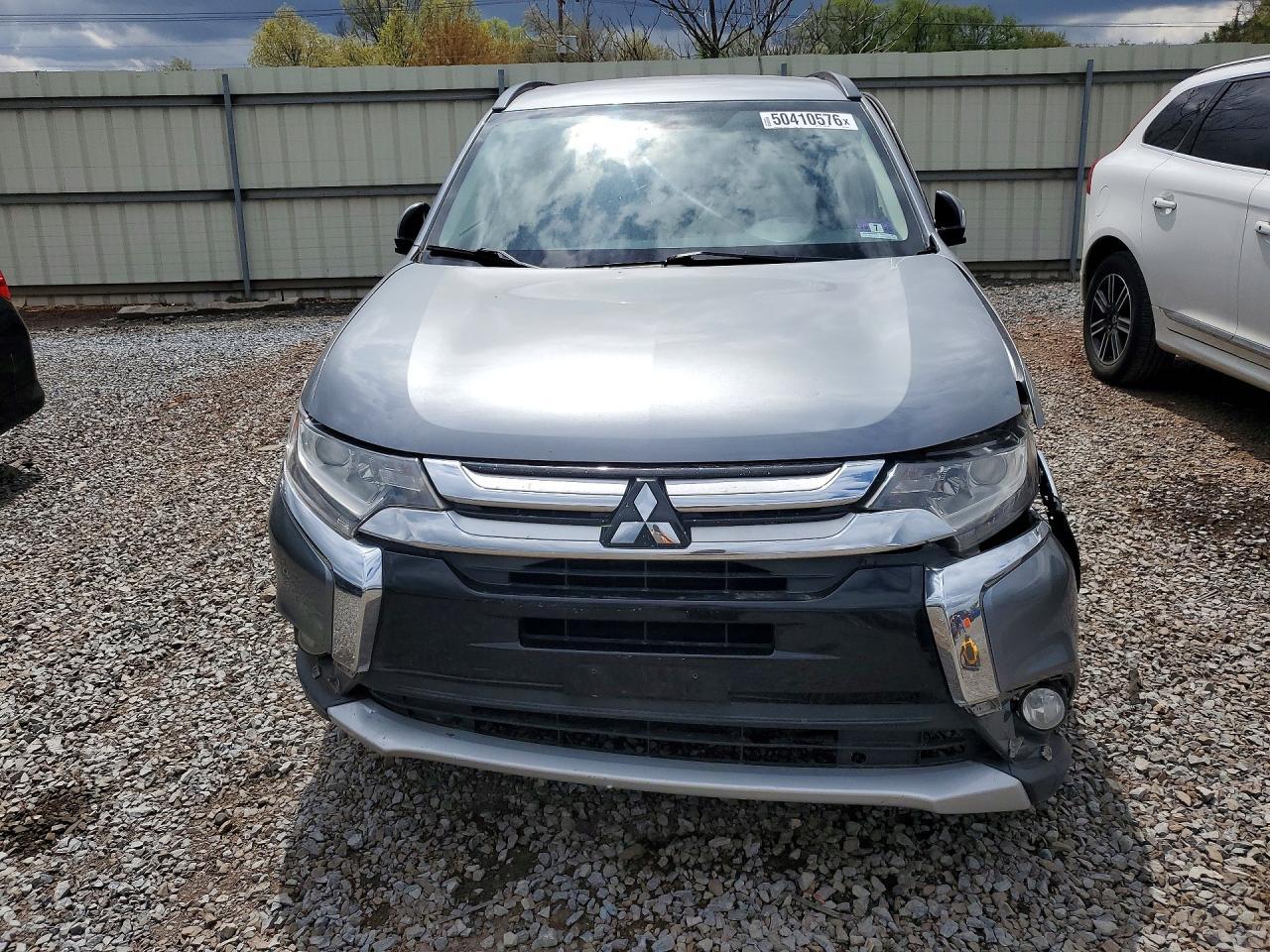 2016 Mitsubishi Outlander Se - zdjęcie 5