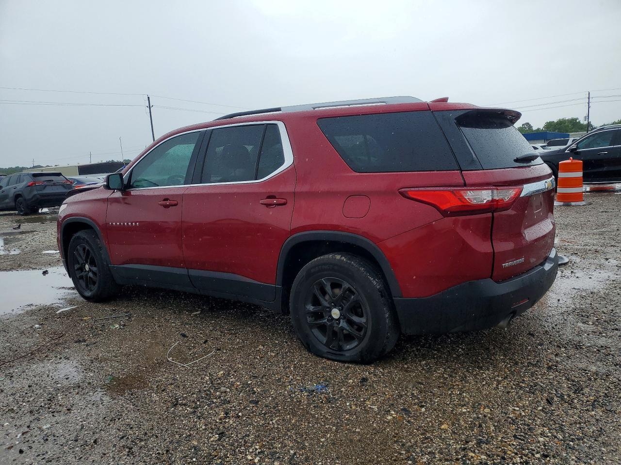 2018 Chevrolet Traverse Lt - zdjęcie 2