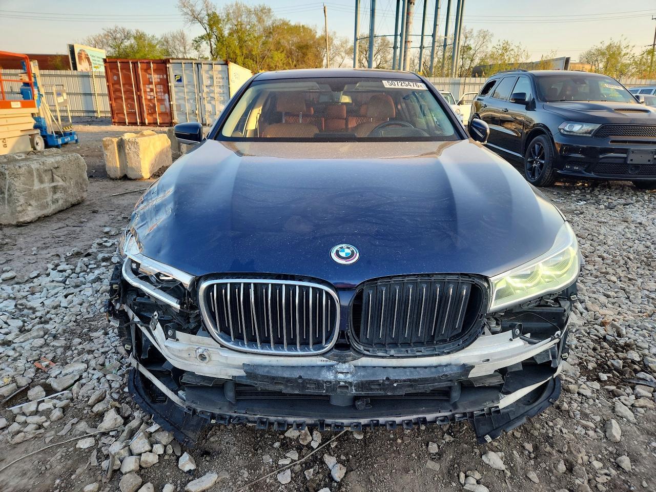2016 BMW 750 Xi - zdjęcie 5