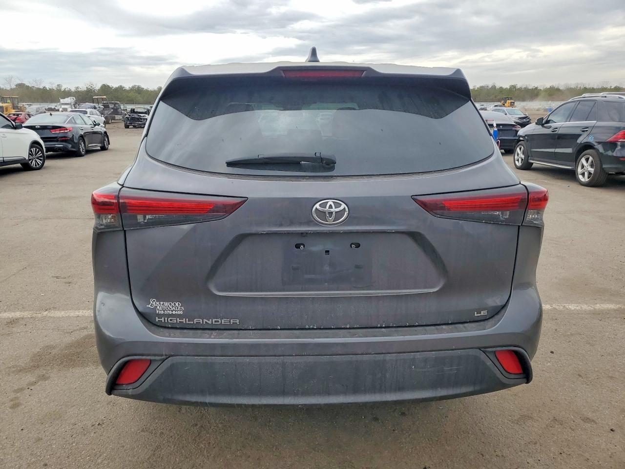 2024 Toyota Highlander Le - zdjęcie 6