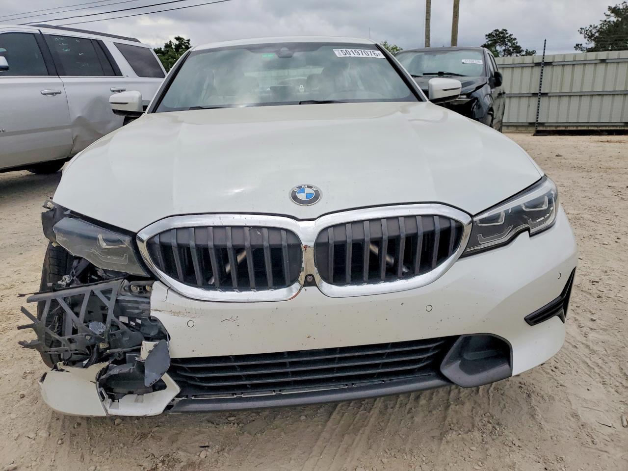 2021 BMW 330E - zdjęcie 5