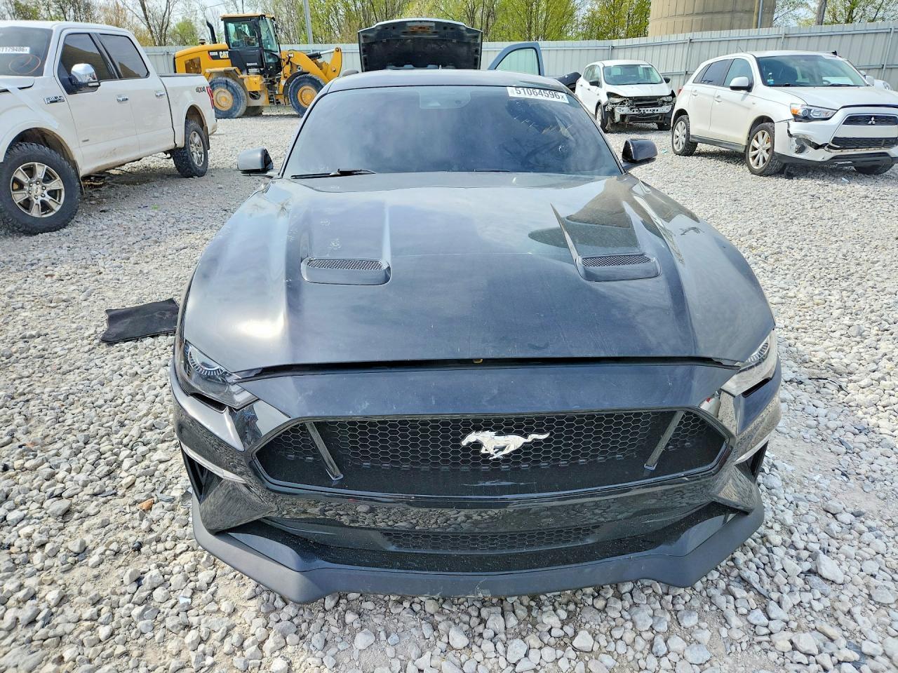 2020 Ford Mustang Gt - zdjęcie 5