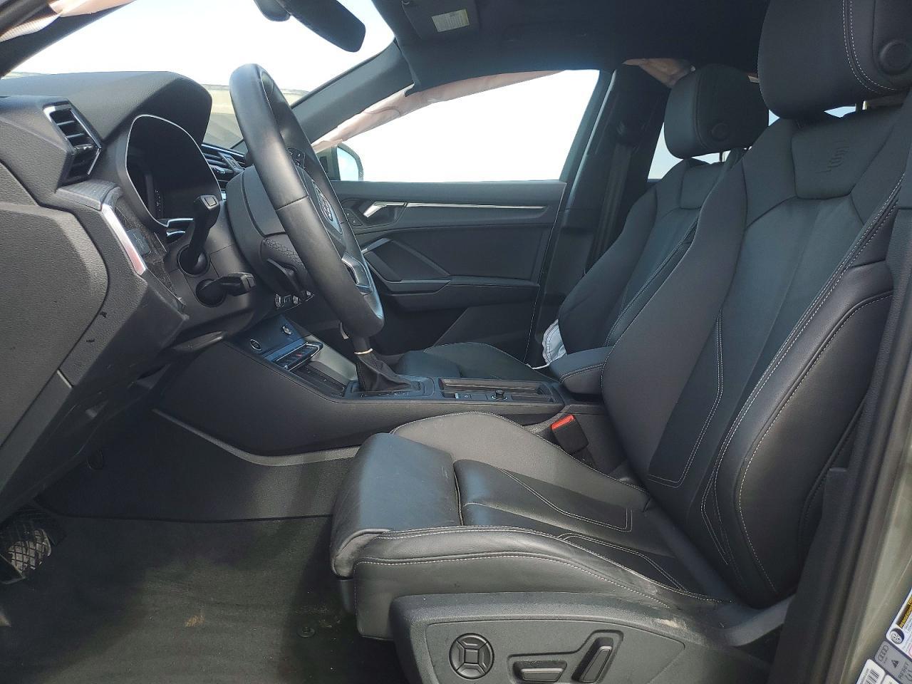 2025 Audi Q3 Premium S Line 45 - zdjęcie 7