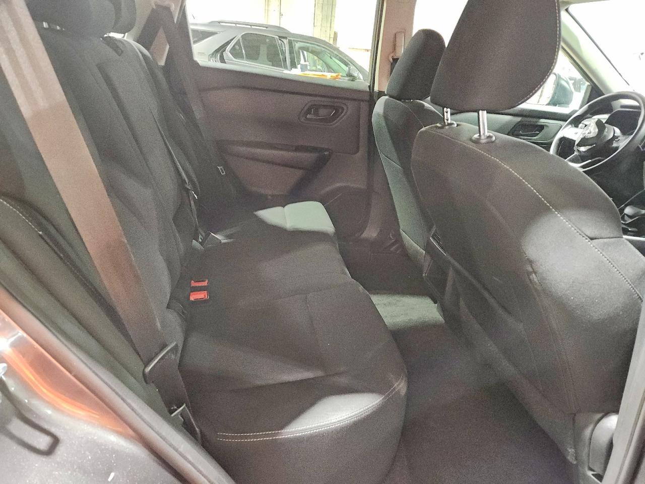 2024 Nissan Rogue S - zdjęcie 11