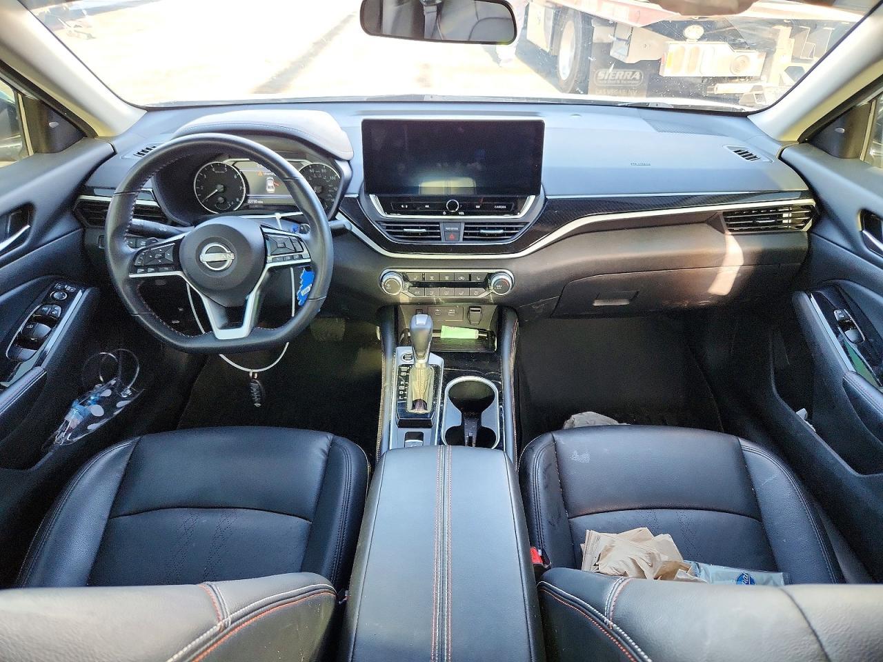 2024 Nissan Altima Sr - zdjęcie 8