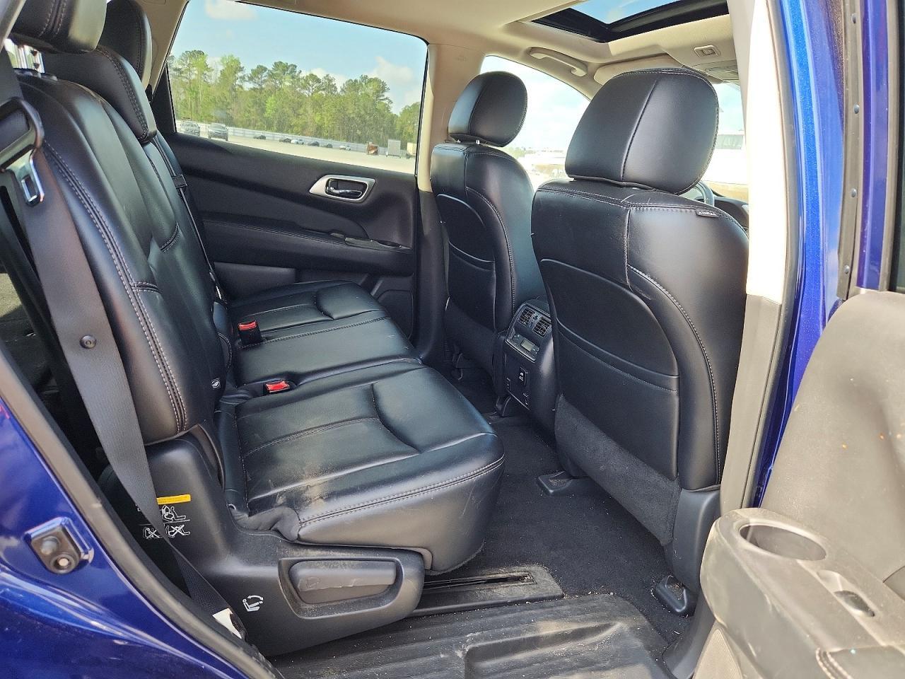 2017 Nissan Pathfinder Sl - zdjęcie 11