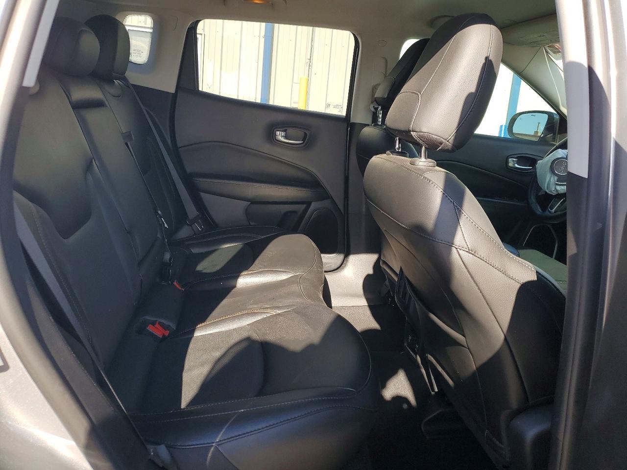 2021 Jeep Compass Limited - zdjęcie 11