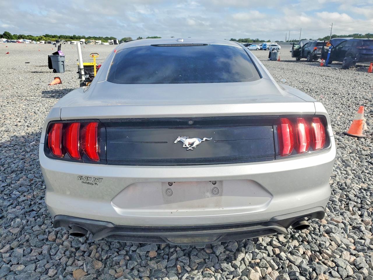 2019 Ford Mustang - zdjęcie 6
