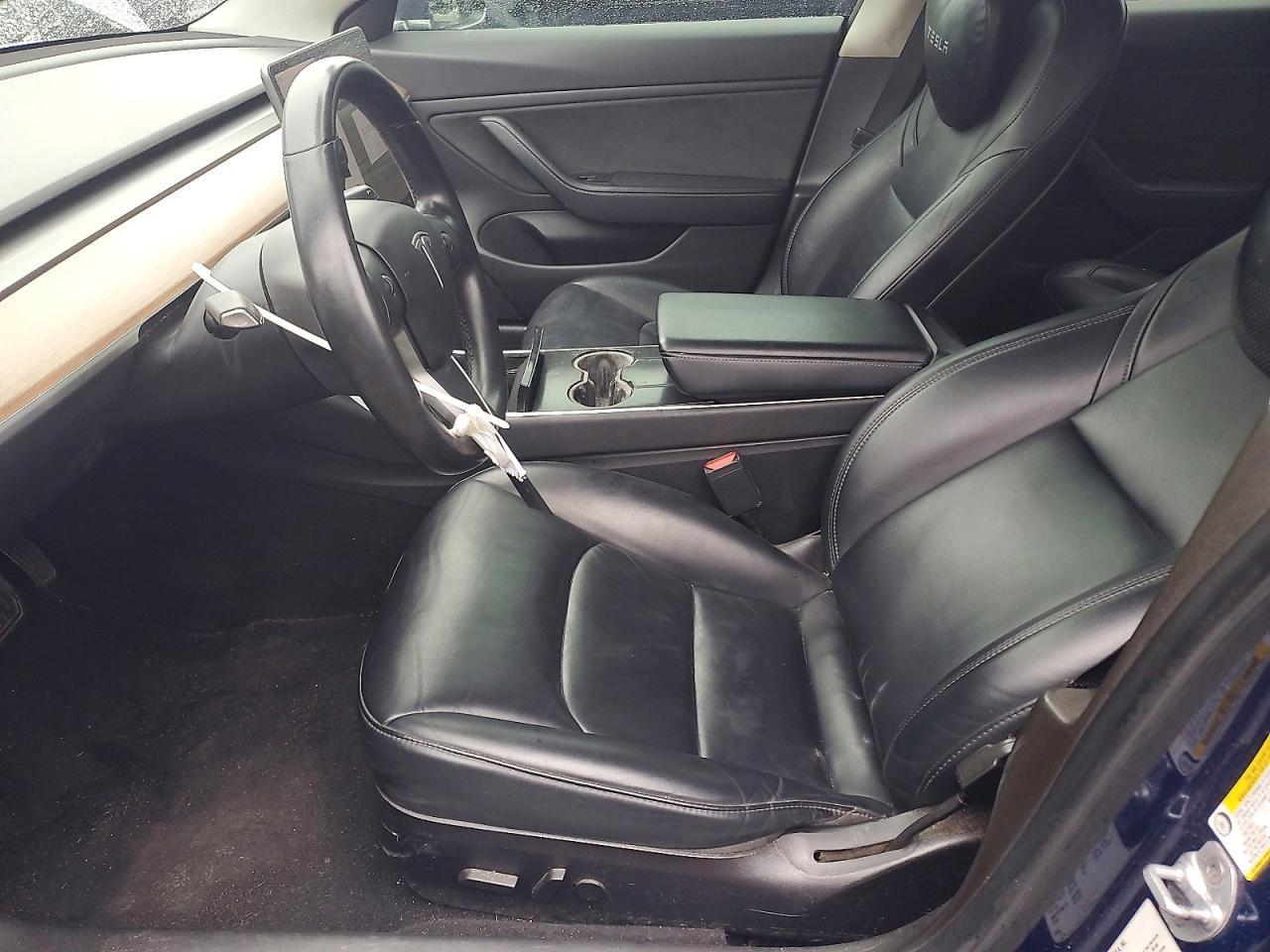 2019 Tesla Model 3 - zdjęcie 7