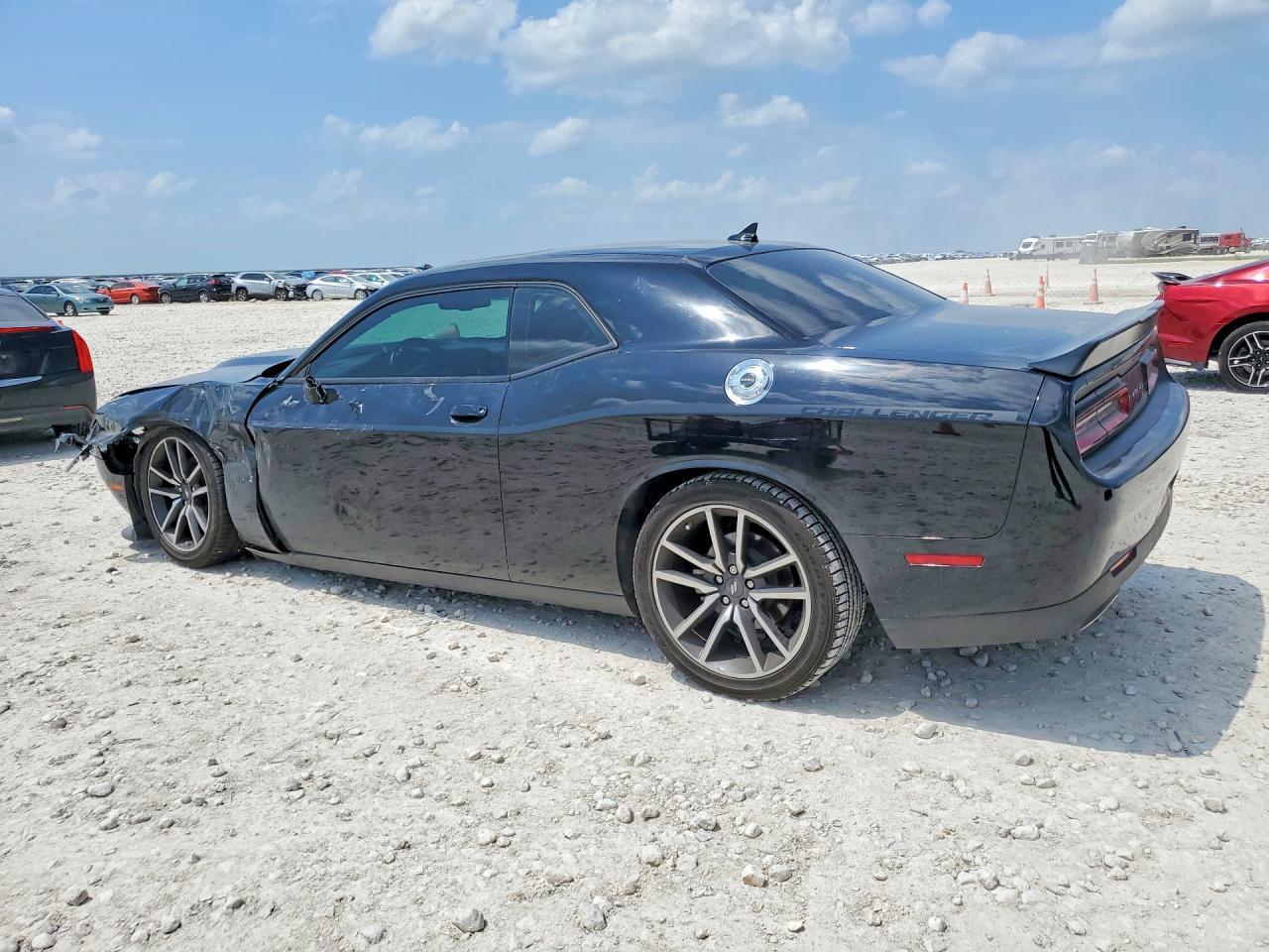 2023 Dodge Challenger Gt - zdjęcie 2