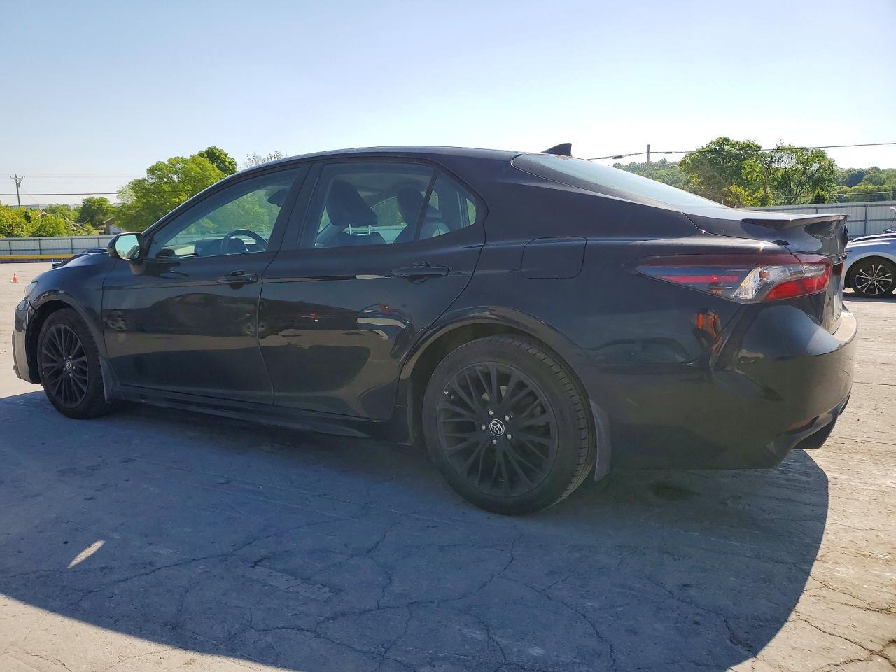 2021 Toyota Camry Se Nightshade - zdjęcie 2