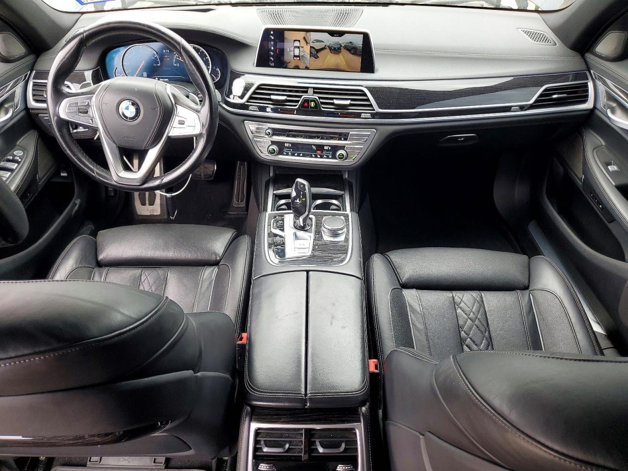 2019 BMW 750 I - zdjęcie 8