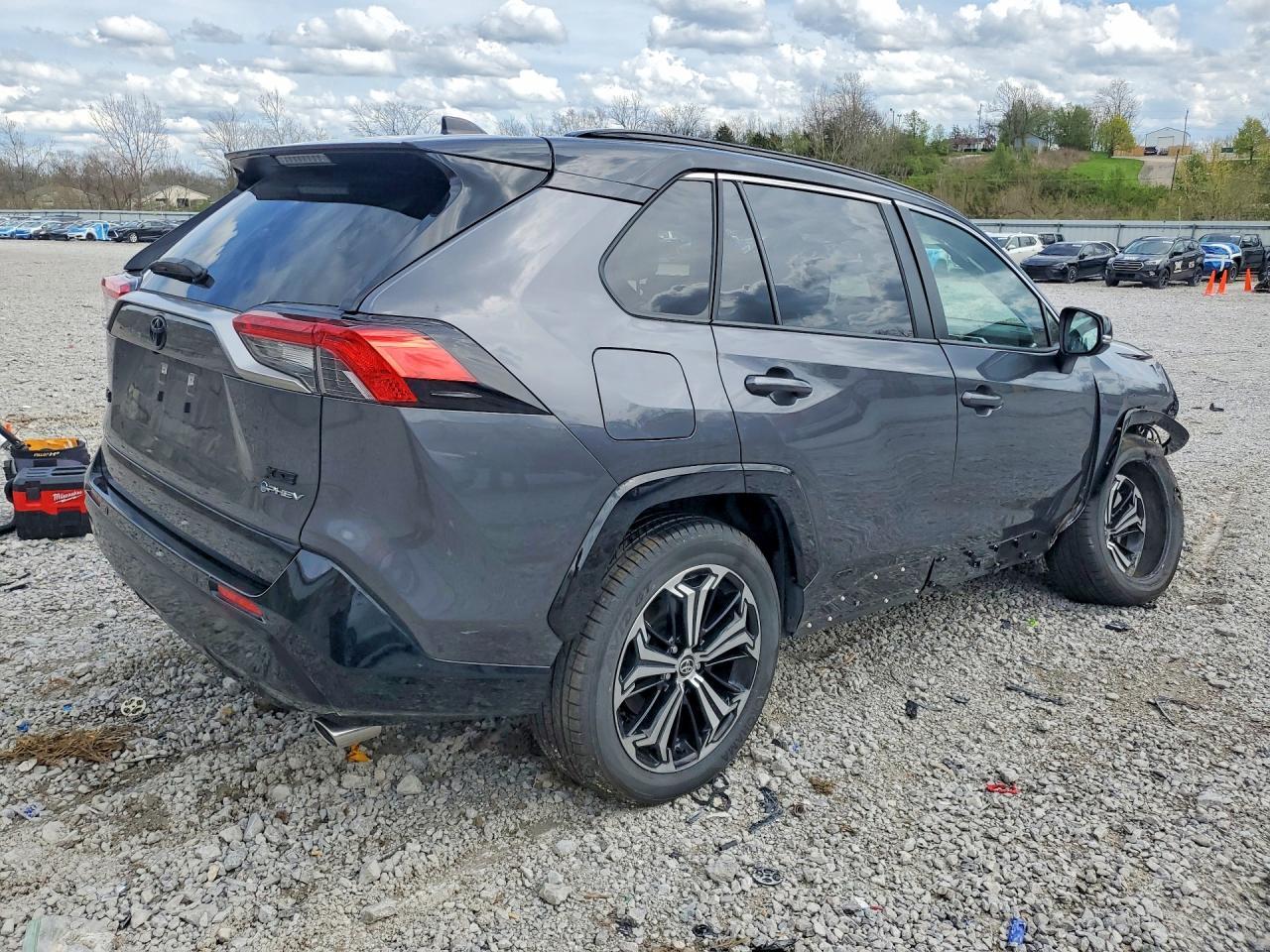 2025 Toyota Rav4 Plug-In Hybrid Xse - zdjęcie 3