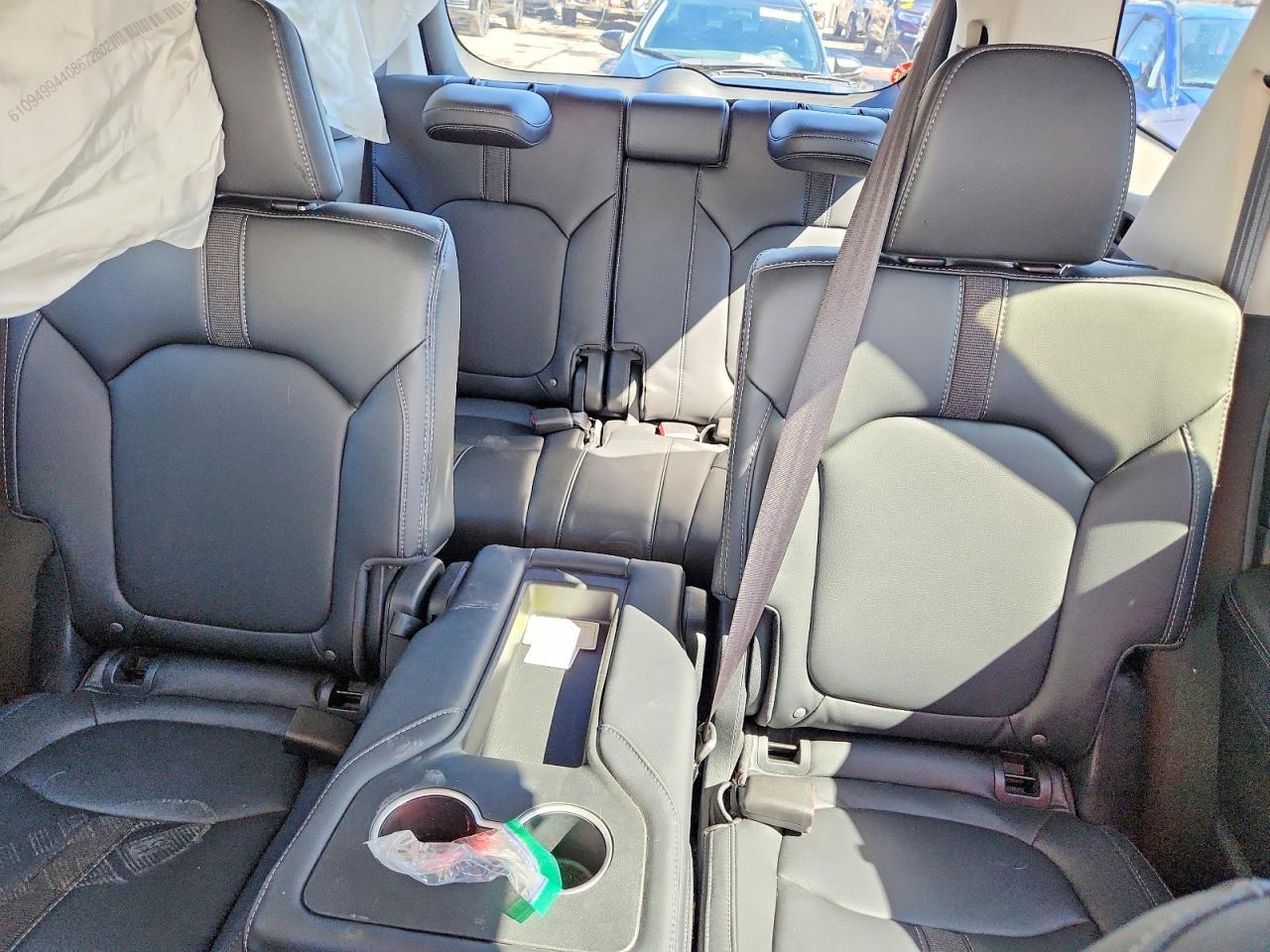 2025 Honda Pilot Touring - zdjęcie 10