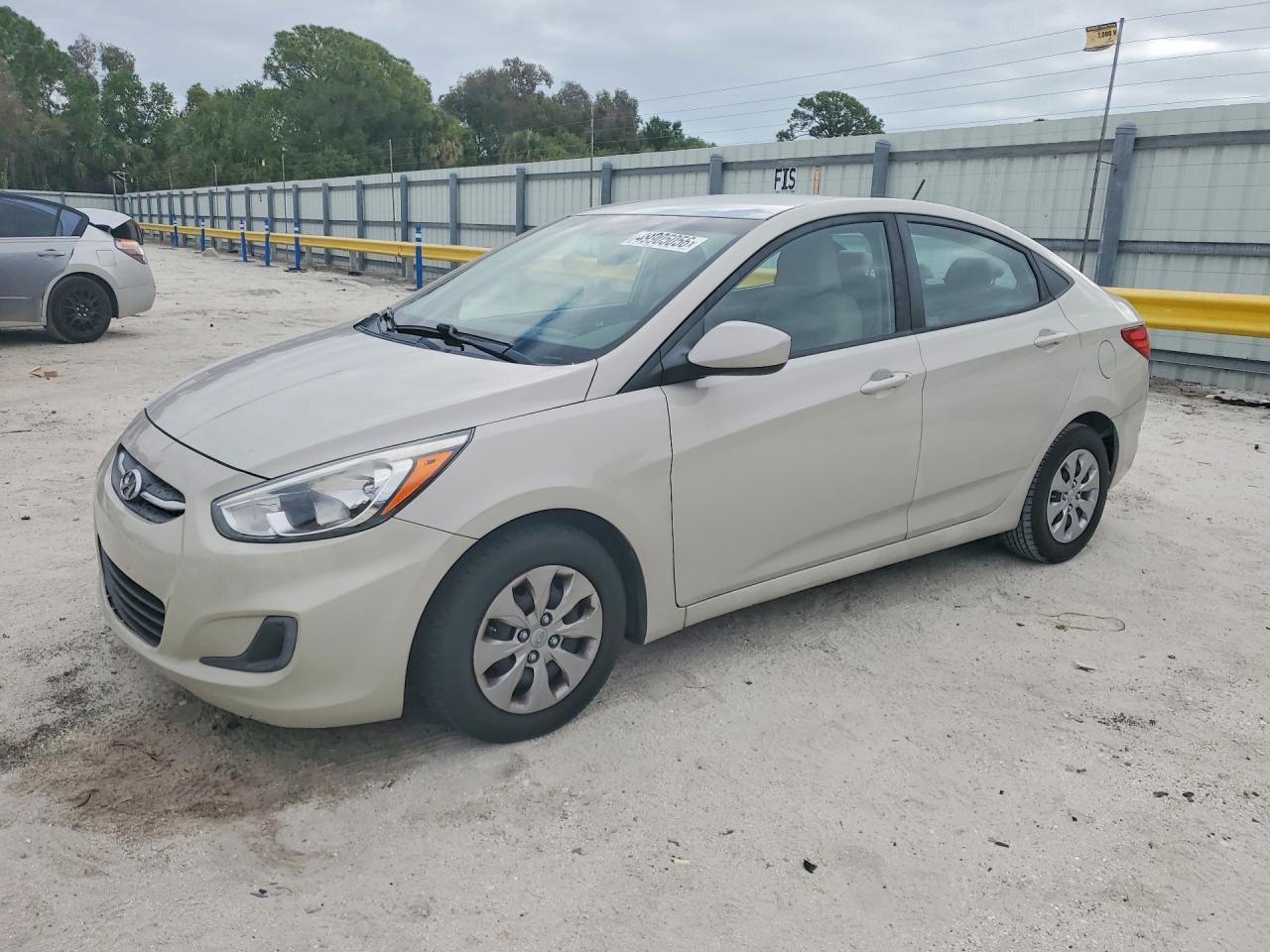 2017 Hyundai Accent Se - zdjęcie główne