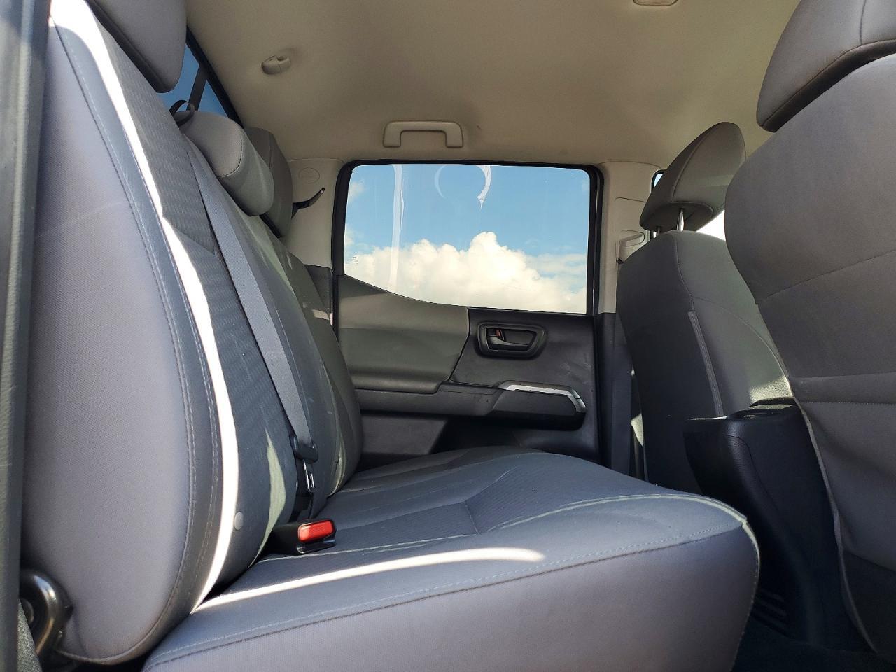 2020 Toyota Tacoma Sr5 V6 - zdjęcie 10