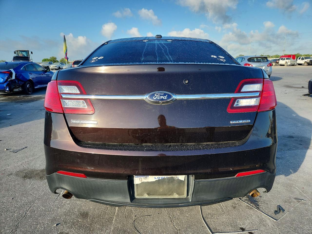 2017 Ford Taurus Police Interceptor - zdjęcie 6