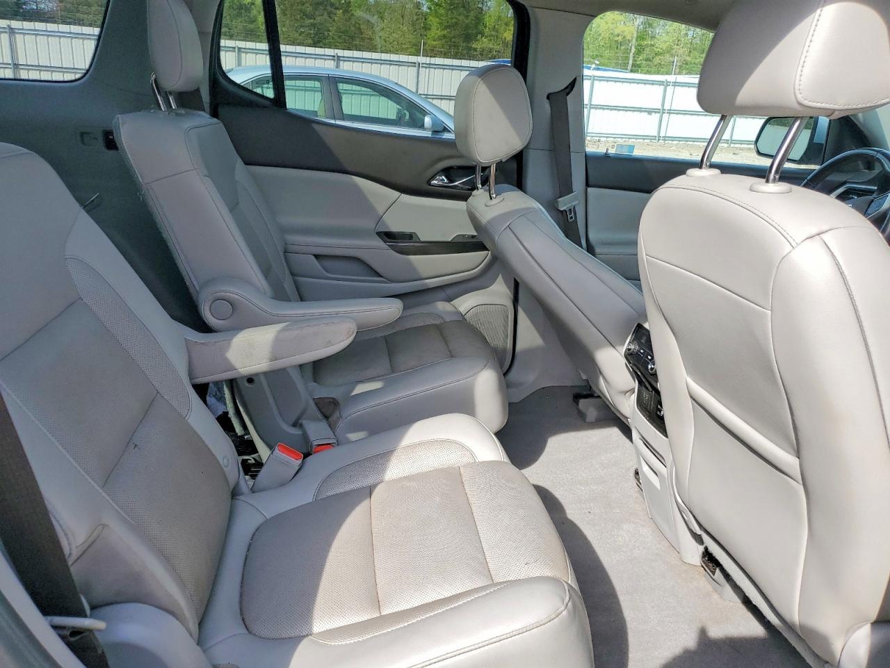 2018 GMC Acadia - zdjęcie 11