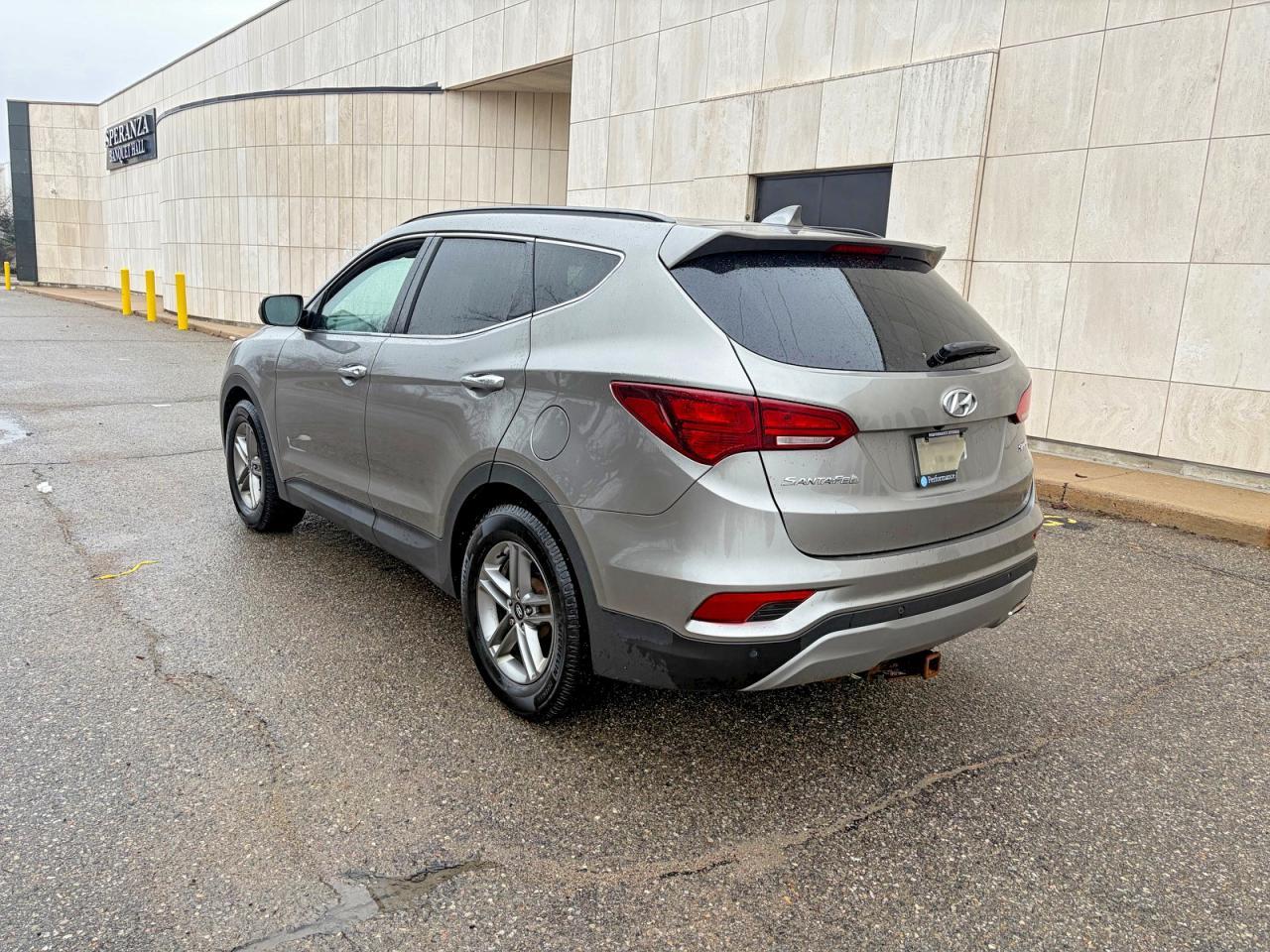 2017 Hyundai Santa Fe Sport 2.4L - zdjęcie 3