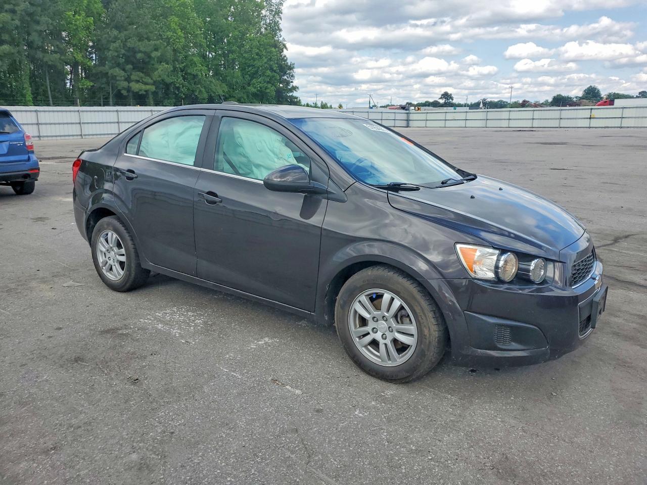 2015 Chevrolet Sonic Lt - zdjęcie 4